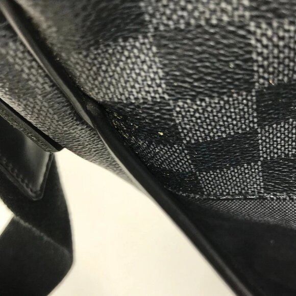 LOUIS VUITTON N58029 Damier Graphite Daniel MM Daniel MM Messenger Shoulder Bag - Picture 9 of 15